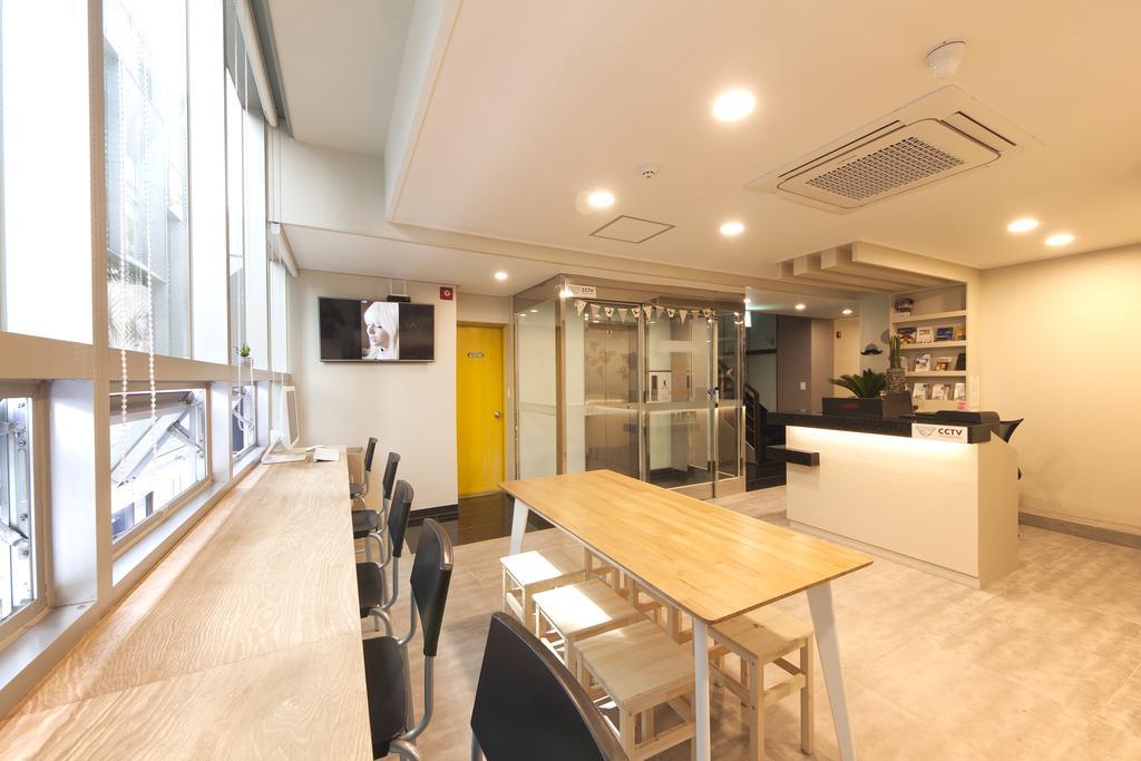 Oyo Hostel Myeongdong 1 Seul Exterior foto
